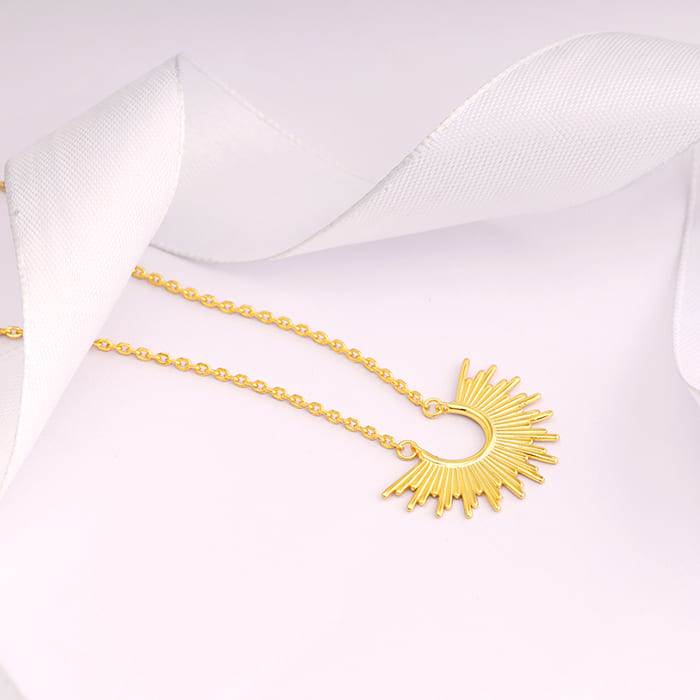 Anushka Sharma Golden Radiant Sunrise Necklace
