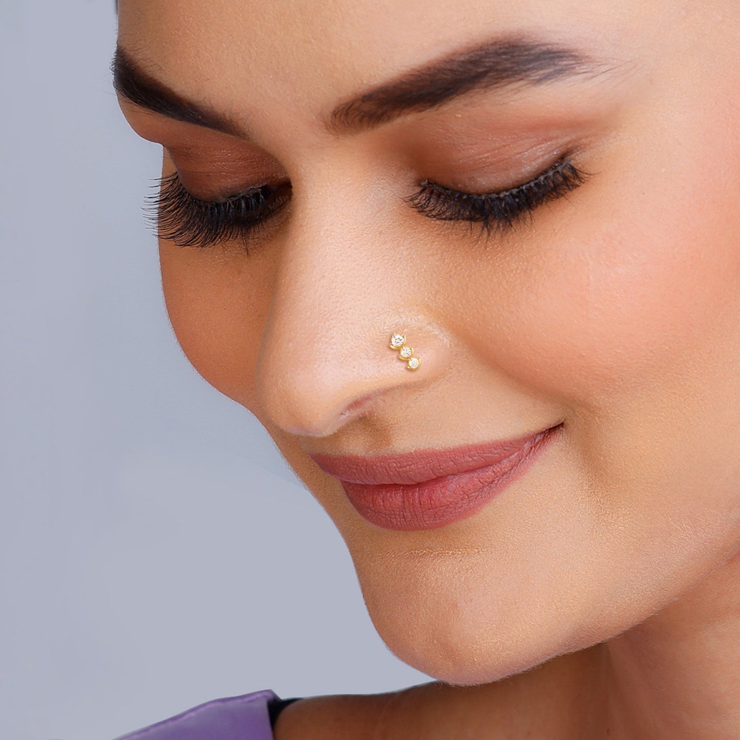 Gold Classic Connection Diamond Nose Pin